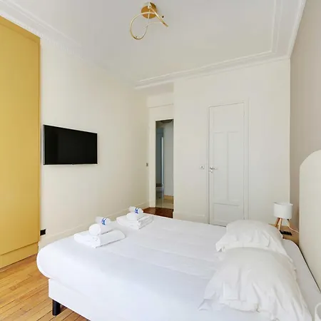 Spacious 3br-6p- Palais Des Congres Apartman Párizs