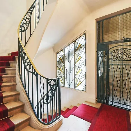 Spacious 3br-6p- Palais Des Congres Apartman