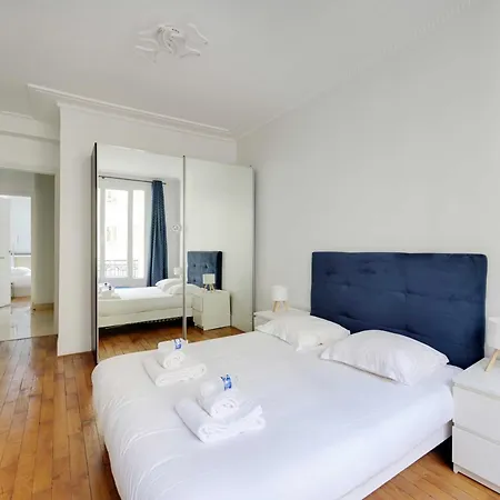 Spacious 3br-6p- Palais Des Congres